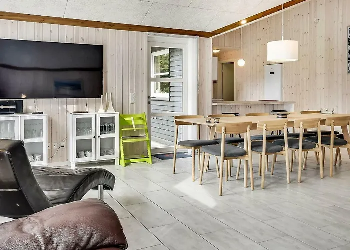 8 Person In Oksb L * Oksbøl